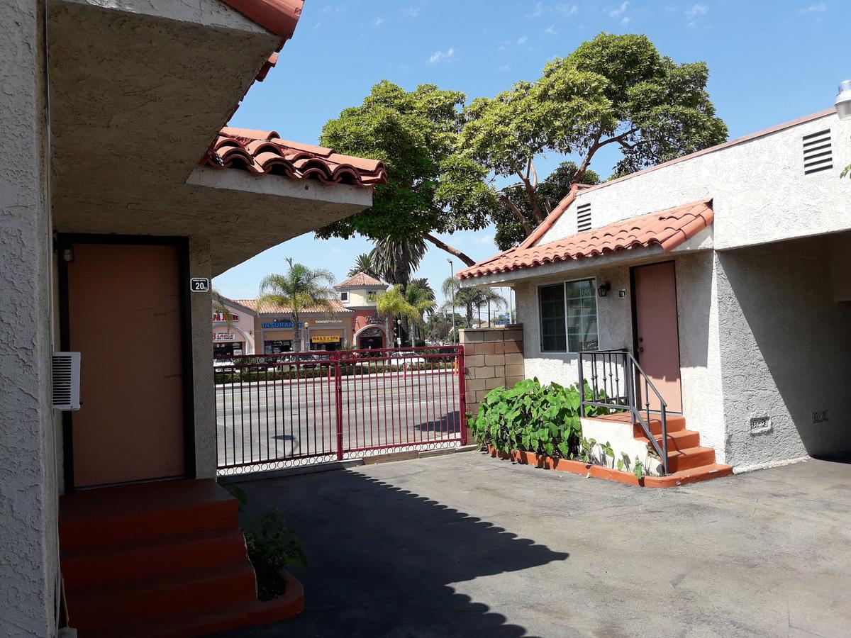World Motel Lynwood Buitenkant foto